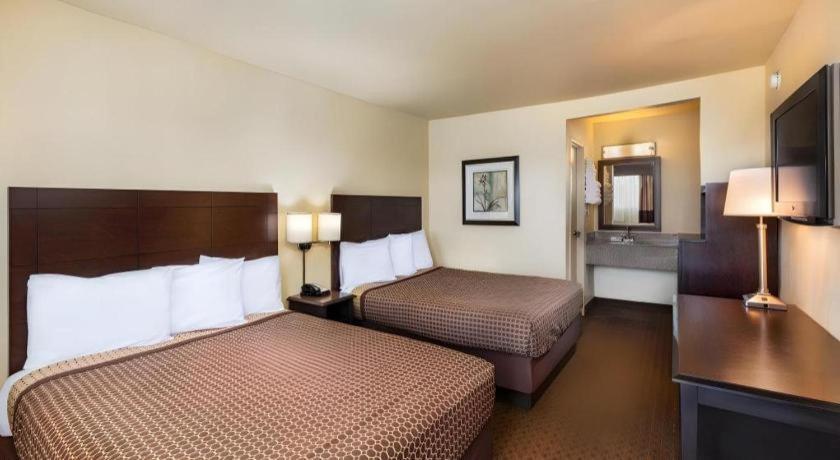 Lemon Heights Hotel 2*