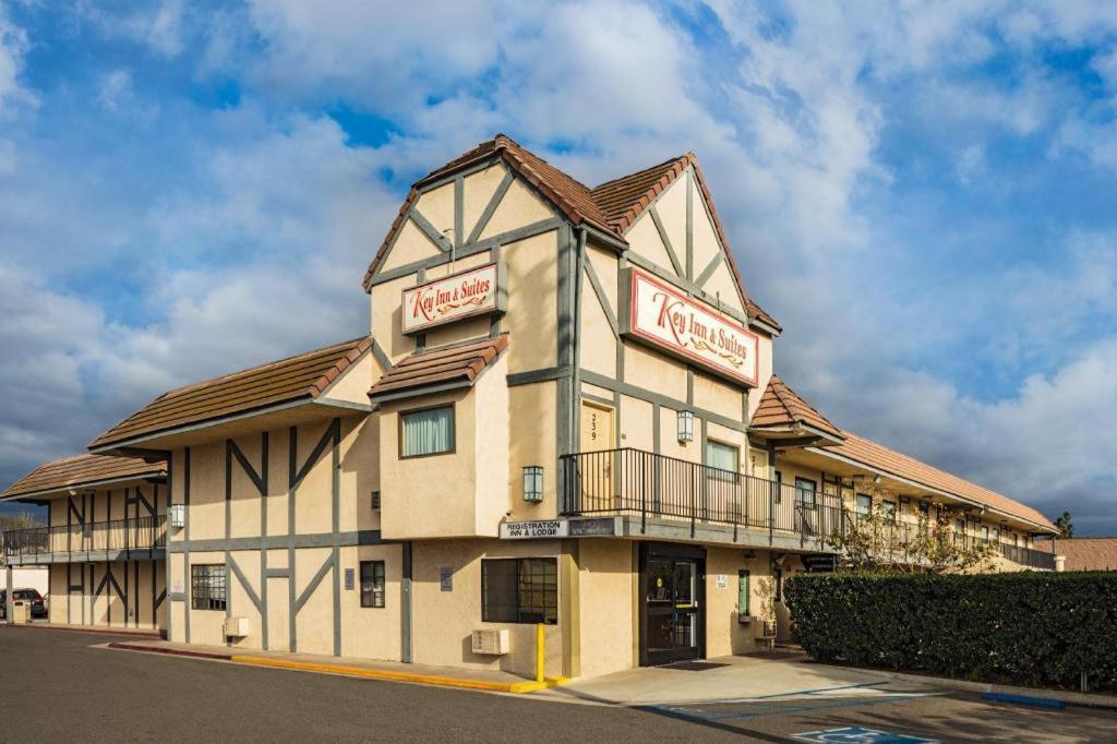 Hotel Lemon Heights 2*